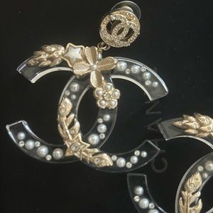 SOLD Stunning Chanel 2019K Winter Earrings